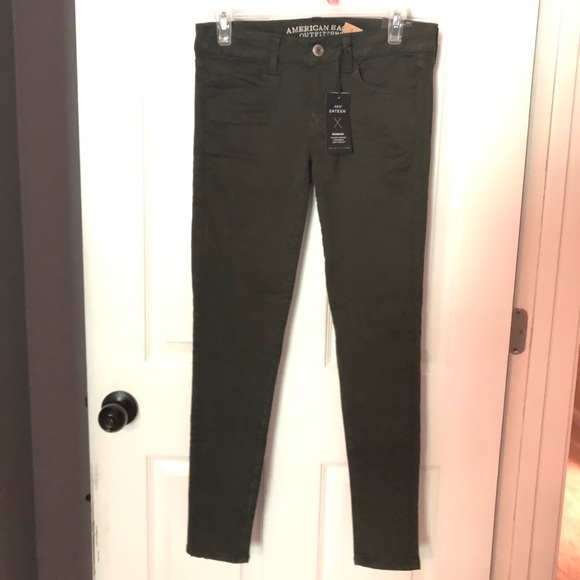American Eagle Outfitters Denim - Army green AEO jeans size 4